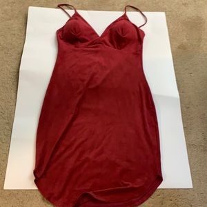 red velvet bodycon dress